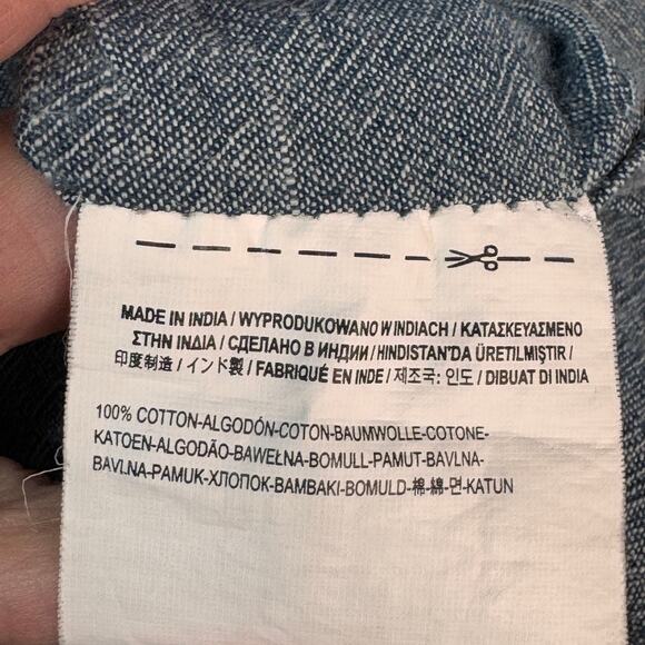 VANS Chambray Button Down Shirt Men's M Blue Embroidered Casual Hippie Skater - Picture 5 of 10